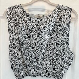 Floral Black and White Sleeveless cropped Top